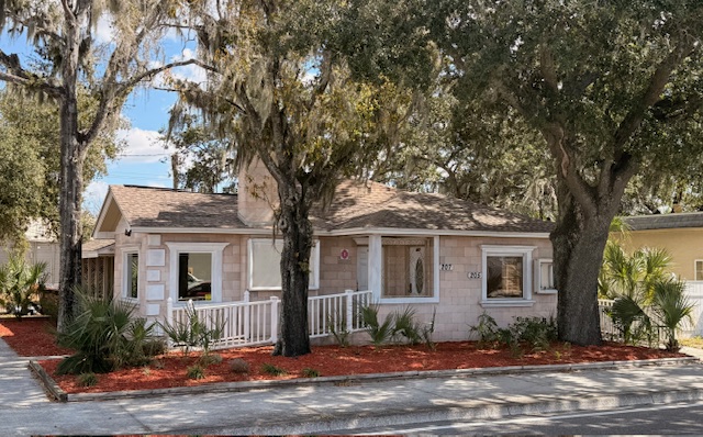 207 North Church Avenue - 1